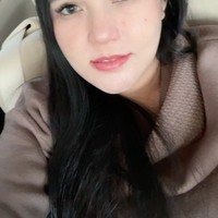 Di Instagram Story miliknya, Via sempat menceritakan dirinya yang sempat tertinggal bus saat di Jepang. Hal itu membuat rencananya menjadi berantakan. Yang seharusnya tujuan utamanya mengunjungi Ningle Terrace menjadi gagal. Foto: Instagram/@viavallen