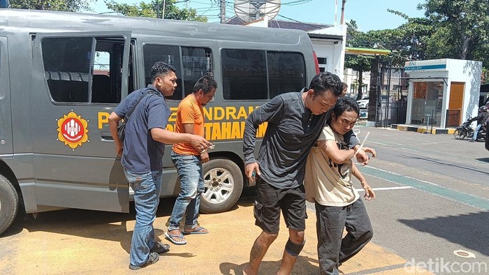 Kasus Pembunuhan Sekeluarga di Indramayu, 2 Tersangka Ditahan Kejari