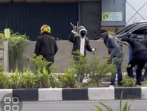 Video: Aksi Saling Serang di Palembang Dipicu Permasalahan Lahan Parkir