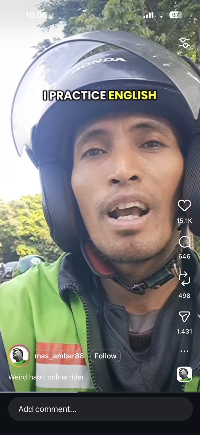 Kisah Ojol di Surabaya Rajin Belajar Bahasa Inggris Saat Nunggu Order