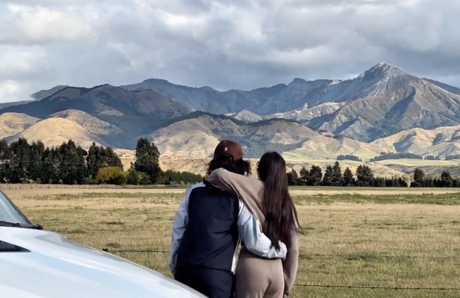 Pada ulang tahun Giorgino yang jatuh pada akhir November 2024 lalu, Yasmin masih tampak menemani dan mengunggah momen manis kebersamaan mereka. Foto: Instagram/@yasminnapper