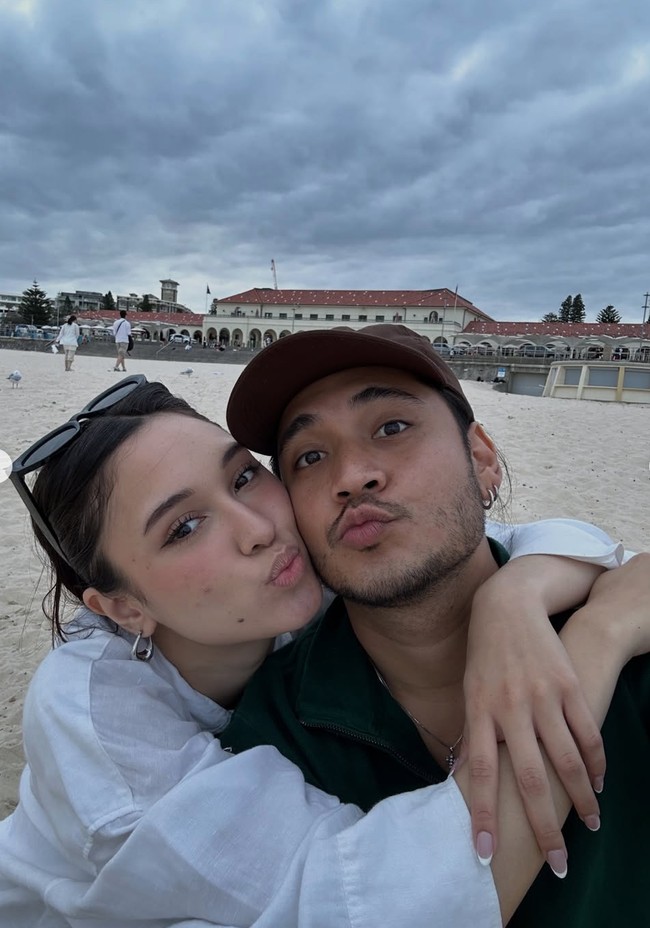 Selalu terlihat kompak, banyak yang memberi julukan couple goals untuk Giorgino dan Yasmin. Sayang, kini keduanya memilih untuk megakhiri hubungan mereka. Foto: Instagram/@giorgino_abraham