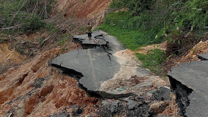 Kondisi Terkini Desa Simaninggir Tapteng Pasca Bencana