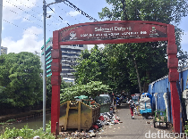 Singgah di Kampung Pedagang Kopi Keliling Starling di Kwitang