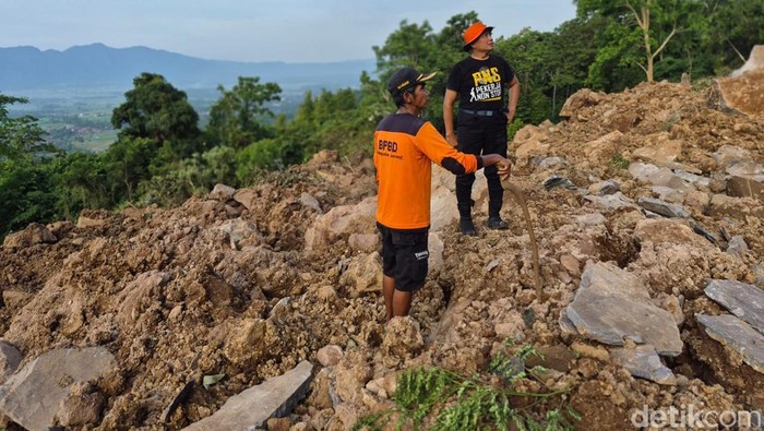 Longsor di Gunung Kaupas Serang, Warga Cibodas Diungsikan