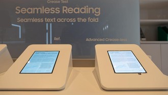 Samsung Pamer Layar Bebas Garis Lipatan, Dipakai Fold8 & iPhone Fold?