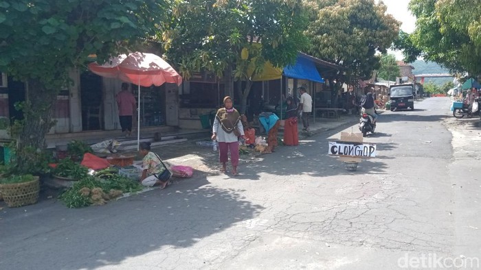 Pedagang Pasar Gempol Klaten Teriak Sepi Imbas Jembatan Rusak