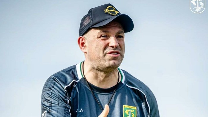 Pelatih Persebaya Bernardo Tavares