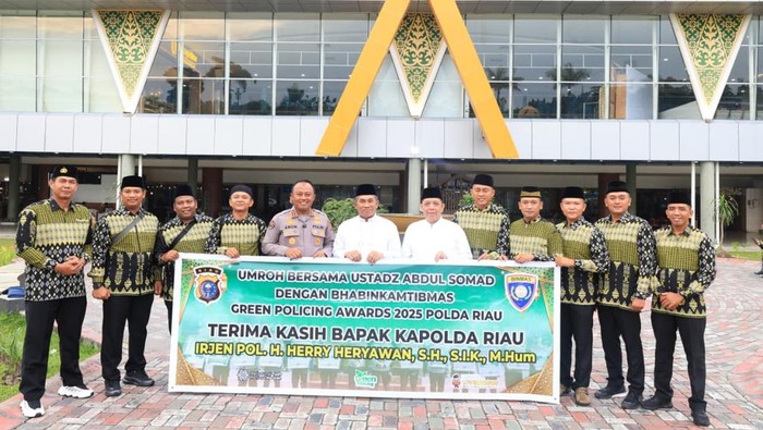 Polda Riau Lepas 10 Bhabin Peraih Green Policing Award ke Tanah Suci