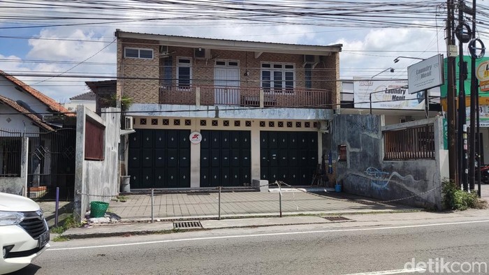 Penampakan Markas Scammer Jaringan Internasional di Jalan Gito Gati Sleman