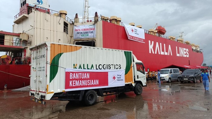 Kalla dan PMI Kembali Distribusikan 2.500 Ton Bantuan ke Sumatera