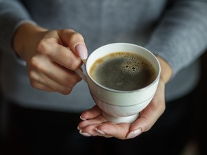 Studi Ungkap Minum Kopi Bisa Kurangi Risiko Stres, Berapa Takarannya?