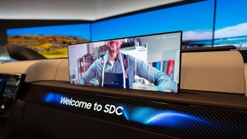 Beragam teknologi display futuristik ini menjadi bukti fokus Samsung Display dalam mengembangkan layar lintas kategori, dari perangkat konsumen hingga otomotif dan robotika. Foto: Samsung Display