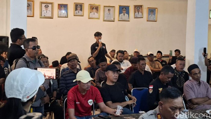Warga Serang Tolak Sampah Kiriman dari Tangsel: Air Lindi Bercucuran di Jalan