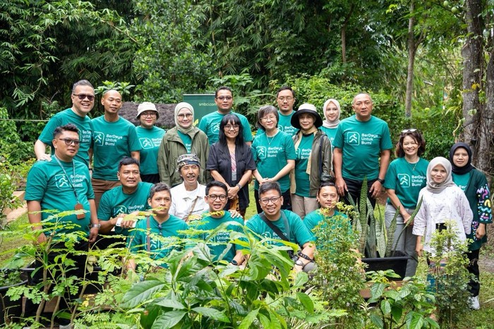 SMBC Indonesia Tanam 1.971 Pohon di Garut Lewat BerDaya untuk Bumi