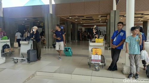 Suasana di Bandara El Tari Kupang, NTT, Selasa (6/1/2026). (Foto: Simon Selly/detikBali)