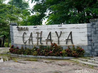 Yuk Bermain di Taman Cahaya Surabaya