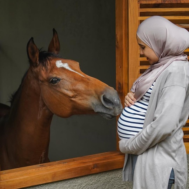 Baby U, Nama Calon Anak Zaskia Sungkar dan Irwansyah