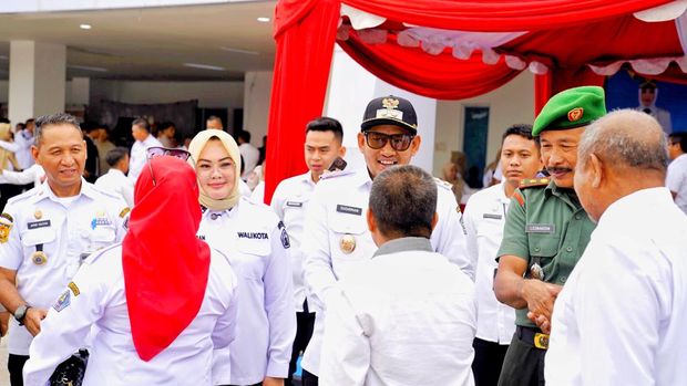 976 ketua RT/RW di Kendari yang dikukuhkan merupakan hasil pemilihan serentak 2025.