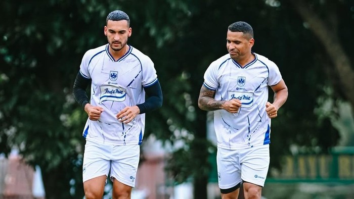 PSIS Agresif di Bursa Transfer