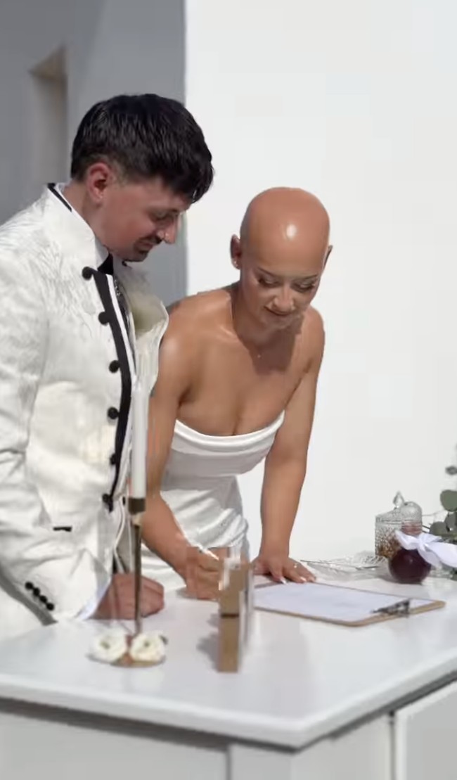 Setelah membagikan momen pernikahannya di media sosial, Dani dikejutkan oleh dukungan netizen yang memuji aksi berani sekaligus menyentuh.  Foto: dok. Instagram