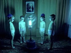 Jangan Scroll Sendirian! Deretan Foto Biasa Tapi Terlihat Seram