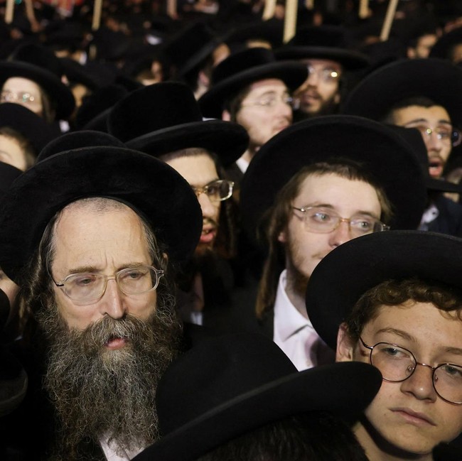 Yahudi Ultra-Ortodoks Demo Besar Tolak Wajib Militer di Yerusalem