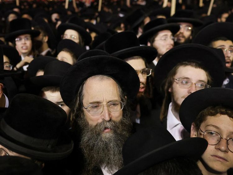 Yahudi Ultra-Ortodoks Demo Besar Tolak Wajib Militer di Yerusalem