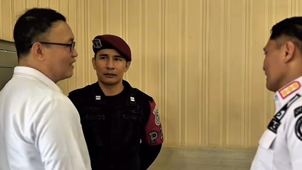 Kepala Pusat Data, Informasi, dan Komunikasi Publik KemenImipas), M. Akbar Hadi Prabowo mengecek langsung dapur Lembaga Pemasyarakatan (Lapas) Kelas IIA Bengkulu, sebagai langkah untuk memastikan kualitas layanan pemenuhan hak dasar warga binaan Permasyarakatan atau narapidana (napi) terpenuhi dengan layak.