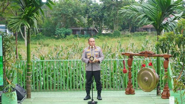 Kapolda Riau Irjen Pol Herry Heryawan meresmikan 'Tabung Harmoni Hijau' di Kota Pekanbaru, Rabu (7/1/2026).