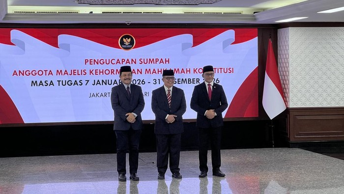 MKMK soal Surat Peringatan ke Anwar Usman: Bukan Sanksi, tapi Mengingatkan