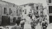 Penampakan bangunan di Belchite yang rusak akibat perang saudara. Terlihat sebuah bangunan mengalami rusak cukup parah akibat ledakan bom. Foto: Wikimedia Commons/Public Domain