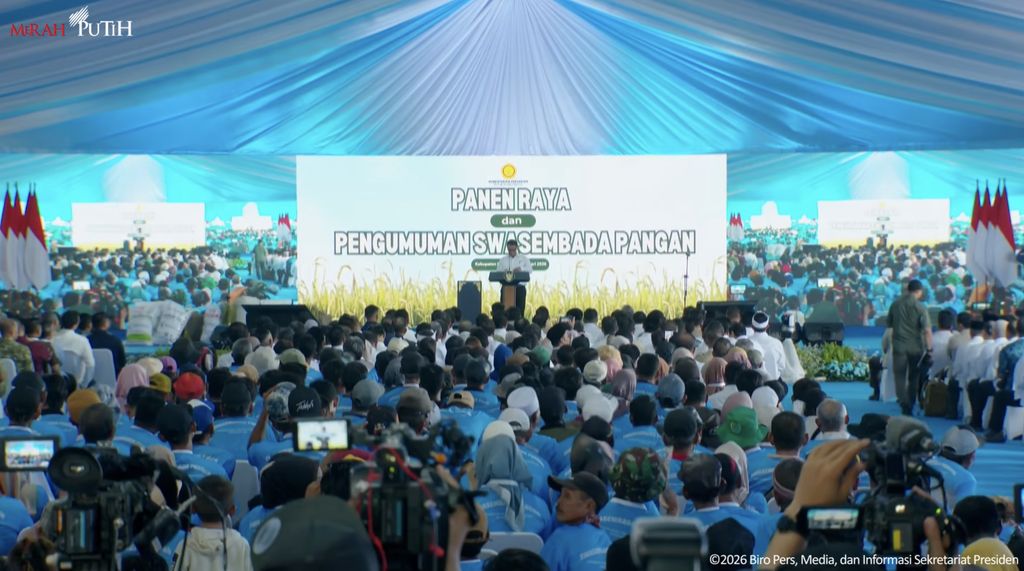 Menteri Pertanian Republik Indonesia Amran Sulaiman dalam acara panen Raya dan Pengumuman Swasembada Pangan, Karawang, Jawa Barat, Rabu (7/1/2026). (Tangkapan layar Youtube Setpres RI)