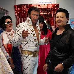 Naik Elvis Express, Penggemar Elvis Menuju Parkes