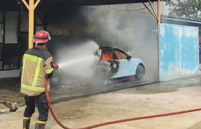KNKT Ungkap: Risiko Fatal pada Mobil Listrik, Kenapa Tak Bisa Dipercaya?