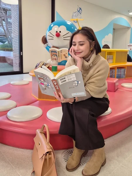 Prilly Latuconsina Cari Kerja Lewat LinkedIn, Ingin Coba Jadi Sales