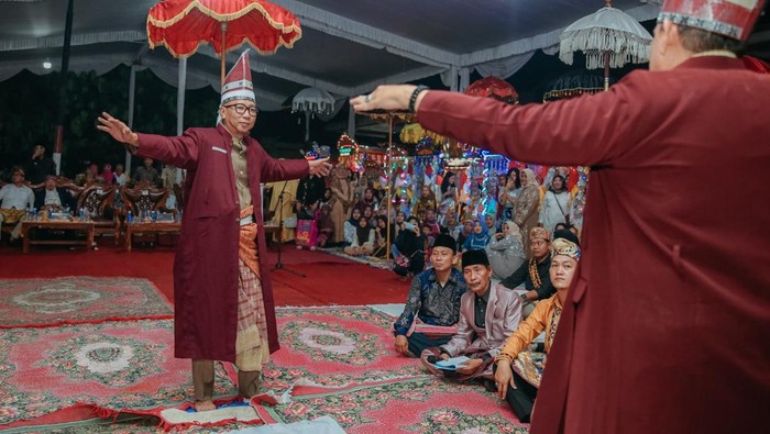 Prosesi Tari Cangget dalam Upacara Begawi