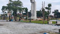 Saat ini progres revitalisasi Alun-alun Sidoarjo berjalan 99,9 persen.