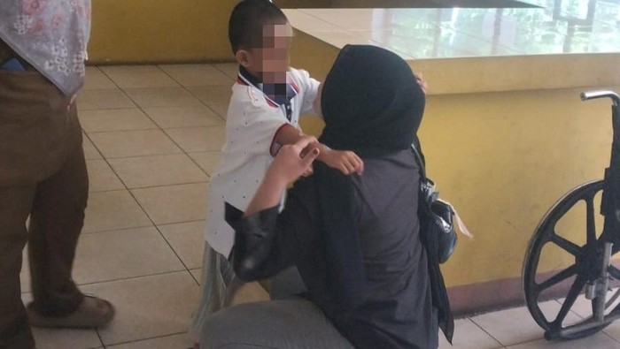 Bocah yang Ditelantarkan Ayah di Kebayoran Lama Akhirnya Bertemu Ibu