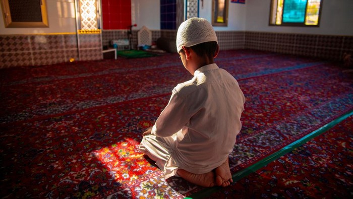 Jadwal Salat Jawa Timur 9 Januari 2025 untuk Seluruh Wilayah