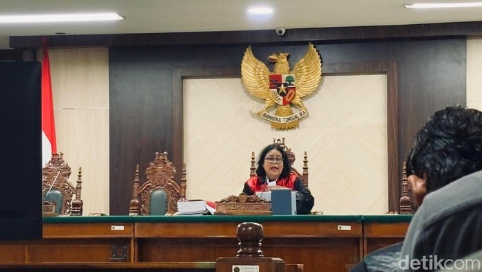 Praperadilan Irman YL Dikabulkan Hakim, Status Tersangka Tidak Sah!