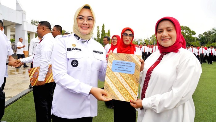 Wali Kota Kendari Minta 976 Ketua RT/RW Responsif Layani Kebutuhan Warga