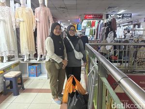 Cerita Tini Beli Baju Lebaran di Tanah Abang Jauh Hari demi Dapat Harga Murah