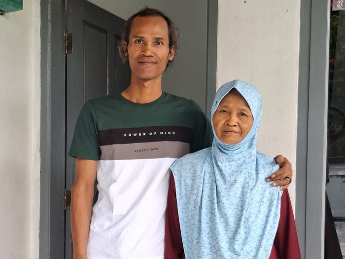 Viral Zainuddin Cari Ibu di Cilacap Usai 32 Tahun Terpisah, Begini Ceritanya