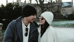 Winter Getaway Alyssa Daguise dan Al Ghazali, Baby Bump Ikut Curi Perhatian