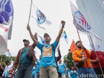 Buruh Demo Tolak UMP 2026, Minta Upah Layak