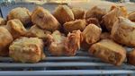 Nampol Banget! 10 Tahu Pedas Nikmat yang Padat Isian