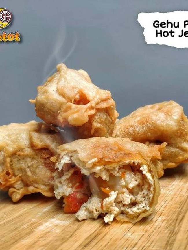 Nampol Banget! 10 Tahu Pedas Nikmat yang Padat Isian