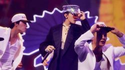 Gaya G-Dragon Pakai Bandana Mewah 209,71 Karat