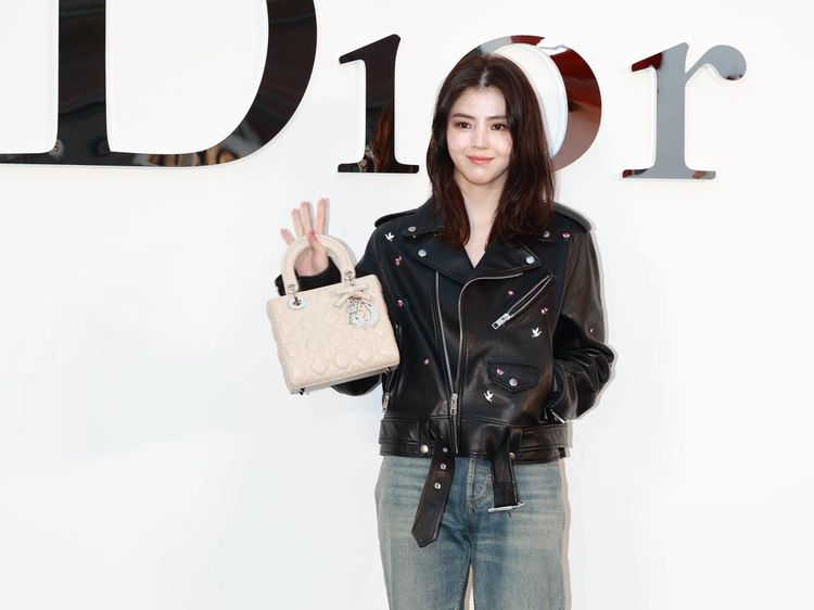 Foto: Adu Gaya Han So Hee Hingga Mingyu SEVENTEEN, Eksis di Acara DIOR